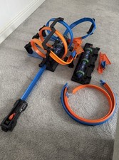 Hot Wheels Corkscrew Crash
