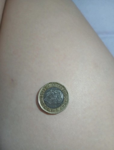 2022 two pounds - £2,