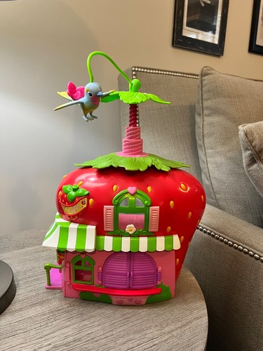 Hasbro strawberry shortcake - strawberry,