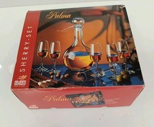 Sherry Set. 7 Pieces, Crystal Glass. 1 Decanter And 6 Sherry Glasses. 09250