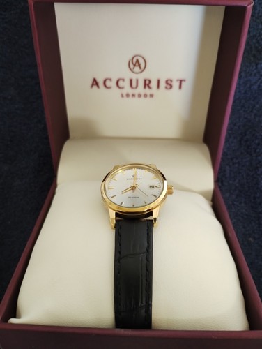 Accurist gold tone - accurist, 8104