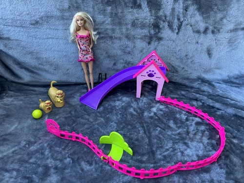 Barbie puppy play house - house,