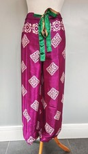 Up to UK Size 14 Tie Wrap
