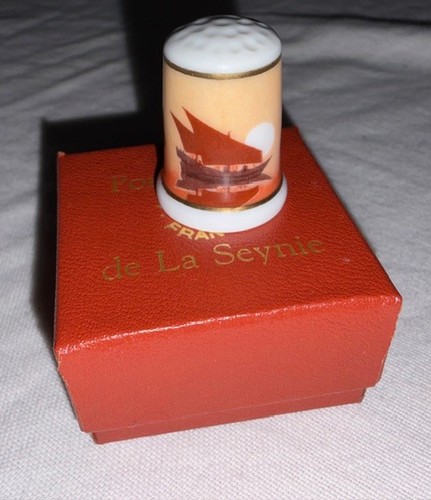Pocelaines seynie - de, la