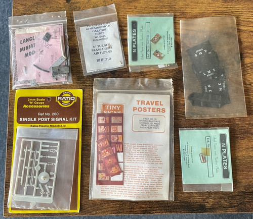 Job lot model railway bits - job,