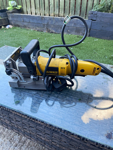Dewalt dw682 biscuit - dw682, biscuit/plate