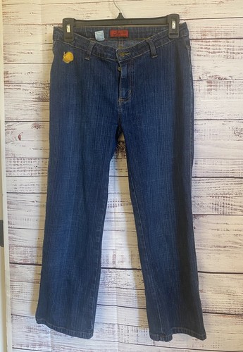 Vintage apple bottom red label - apple,