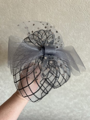 Beautiful grey bow detail - beautiful,