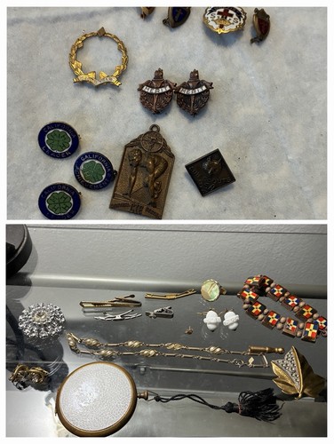 Lot vintage jewelry pins - of, jewelry/pins