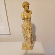 Venus De Milo In Marble Statue