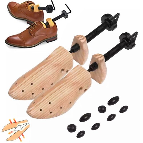 Pair wooden shoe trees - 1,
