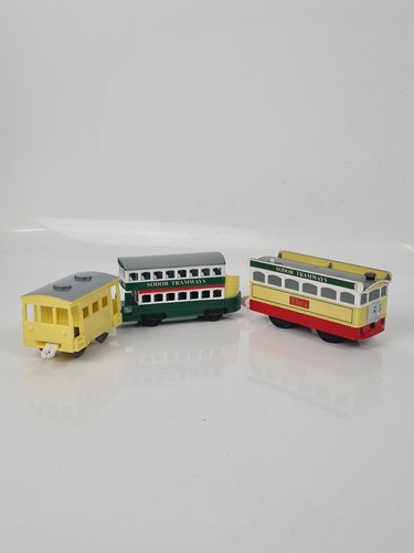 Flora and trucks tomy - flora,