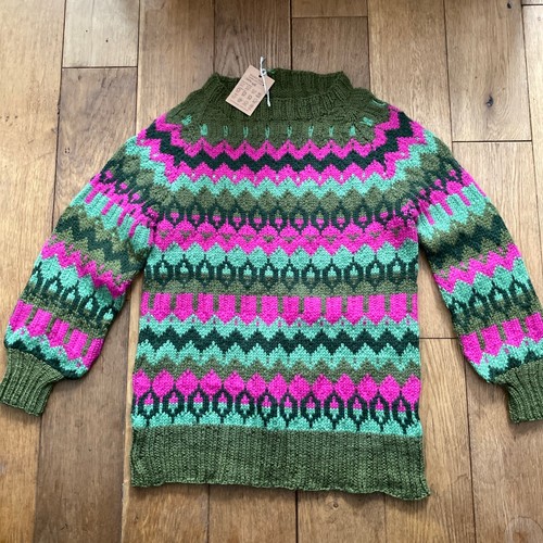 Hand knitted scandi - hand,
