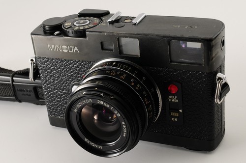 Near mint minolta cle - ],