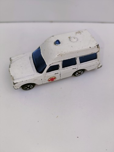 Mercedes 2200 binz ambulance - 2200,