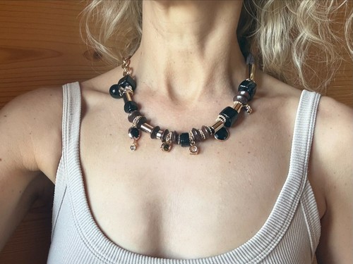 Such cool and chic necklace - a,