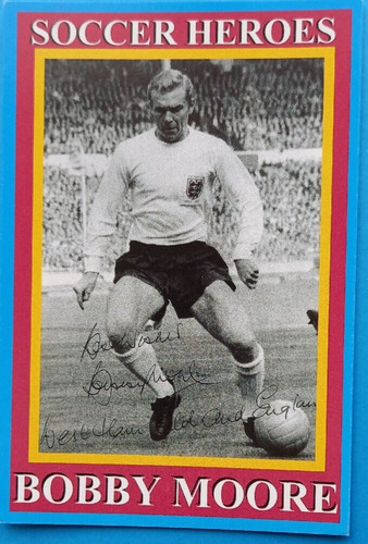 Bobby moore west ham united - west,