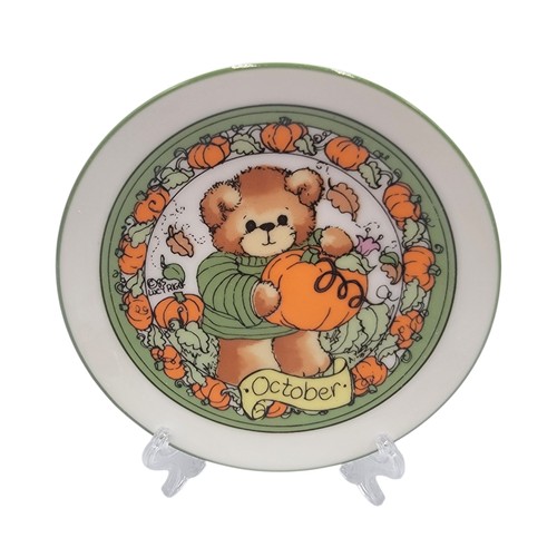 Lucy october bear - october,