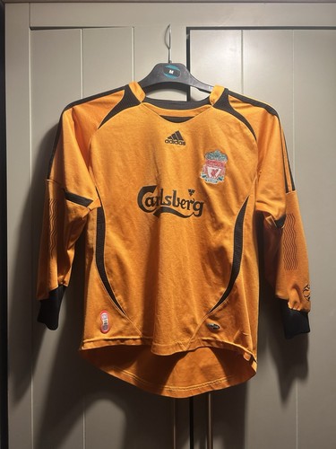 Vintage liverpool goalkeeper - liverpool,