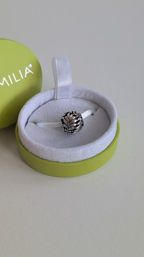 Chamilia leaf charm - leaf,