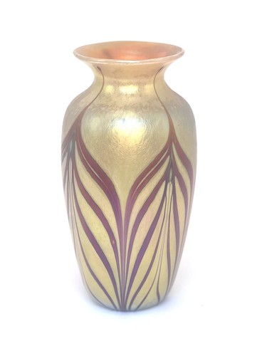 Gold aurene vase red - gold,
