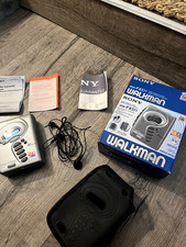 Sony Walkman WM-FX271 with