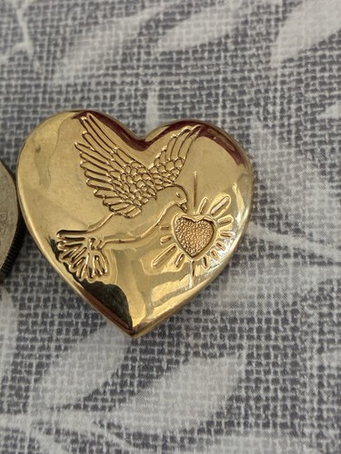 The variety club heart brooch - club,