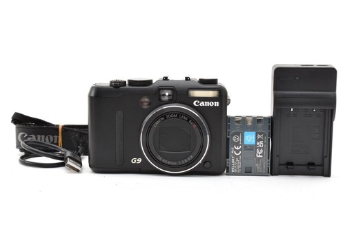 Near mint canon powershot - mint],