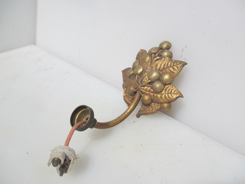 Small antique brass wall - ,