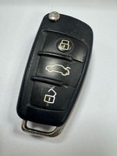 GENUINE AUDI 3 BUTTON REMOTE FLIP KEY FOB A1 Q3 ETC TESTED. 8X0837220 !!!