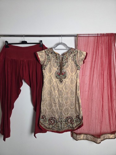 Indian salwar kameez suit size - kameez,