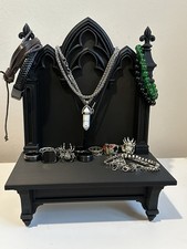 Gothic Throne Display Stand