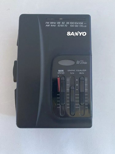 Sanyo cassette player fm - cassette,