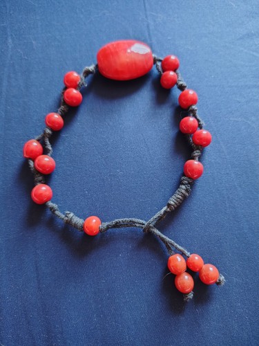 Red agate macrame bracelet - red,