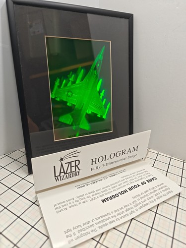 Vtg hologram 16 jet - hologram,