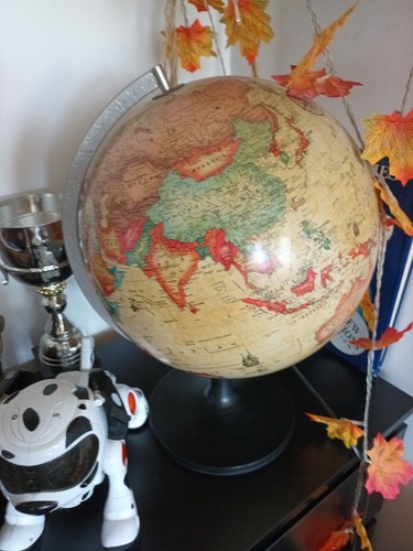 Globe style table light - globe,
