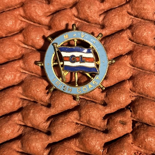 Irish coast ship badge - v,