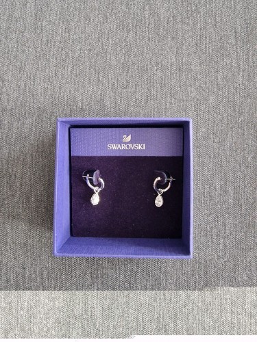 Swarovski attract crystal pear - attract,