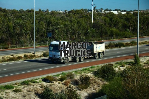Truck photo mercedes benz - truck,