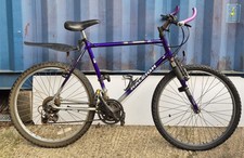 Raleigh Activator Mountain Bike Bicycle 26" Wheel 18 Speed Front Suspension