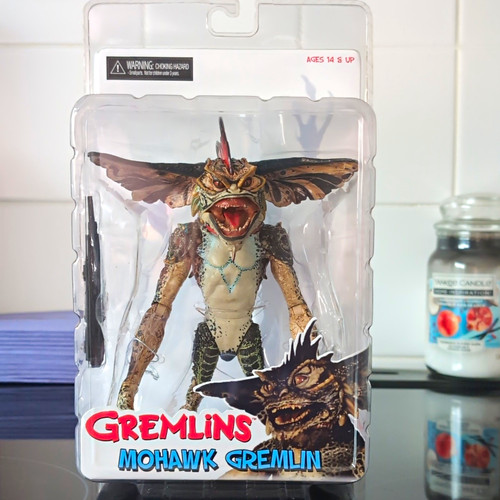 Neca gremlins mohawk gremlin - neca,