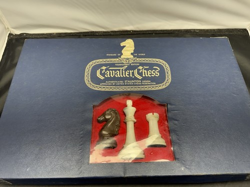 Vintage 1967 cavalier chess - cavalier,