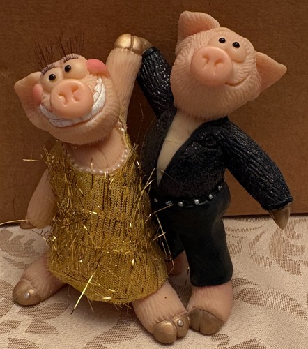 Piggin strickly - strickly,