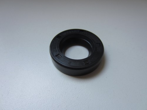 Magneto driving gear - driving, pinion