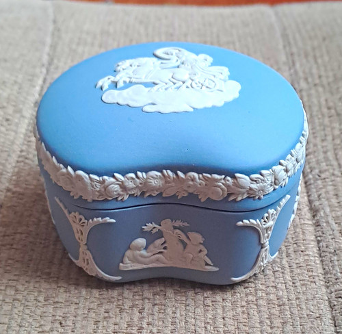 Wedgwood blue white - wedgwood,