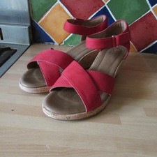 Clarks Unstructured red suede ladies wedge shoes size 5 E wide fit