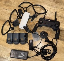 DJI Spark Drone Fly More Combo - Alpine White 3 BATTERIES EXCELLENT CONDITION