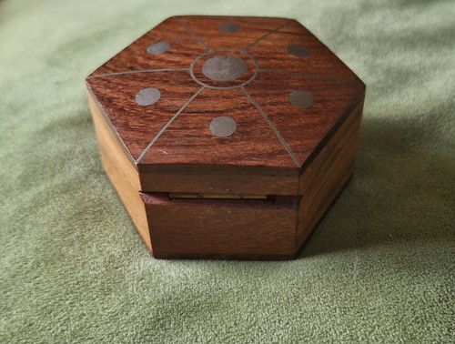 Vintage hexagonal handmade - hexagonal,