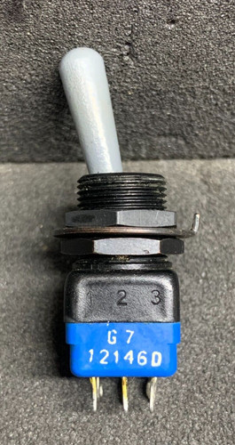 Toggle flick switch - toggle, dpst