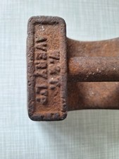 W & T Avery 7lb Cast Iron